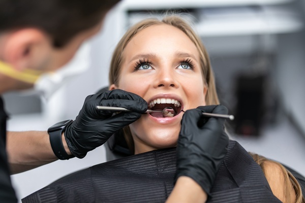 Cosmetic Dentistry Procedures For Teeth Whitening