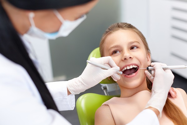Preparing Children For Their First Dental Examinations