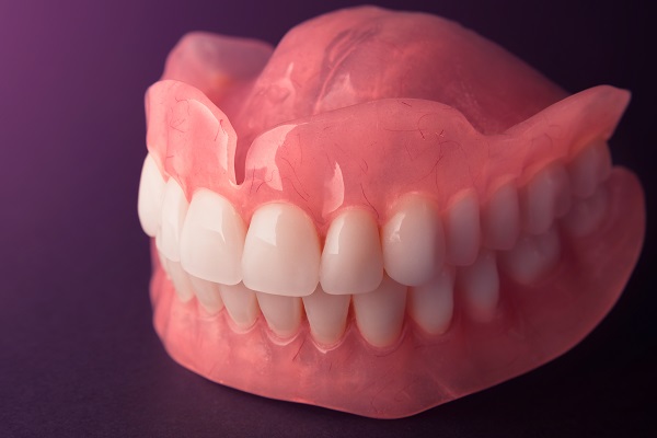 Eating With Dentures: How Does It Feel?